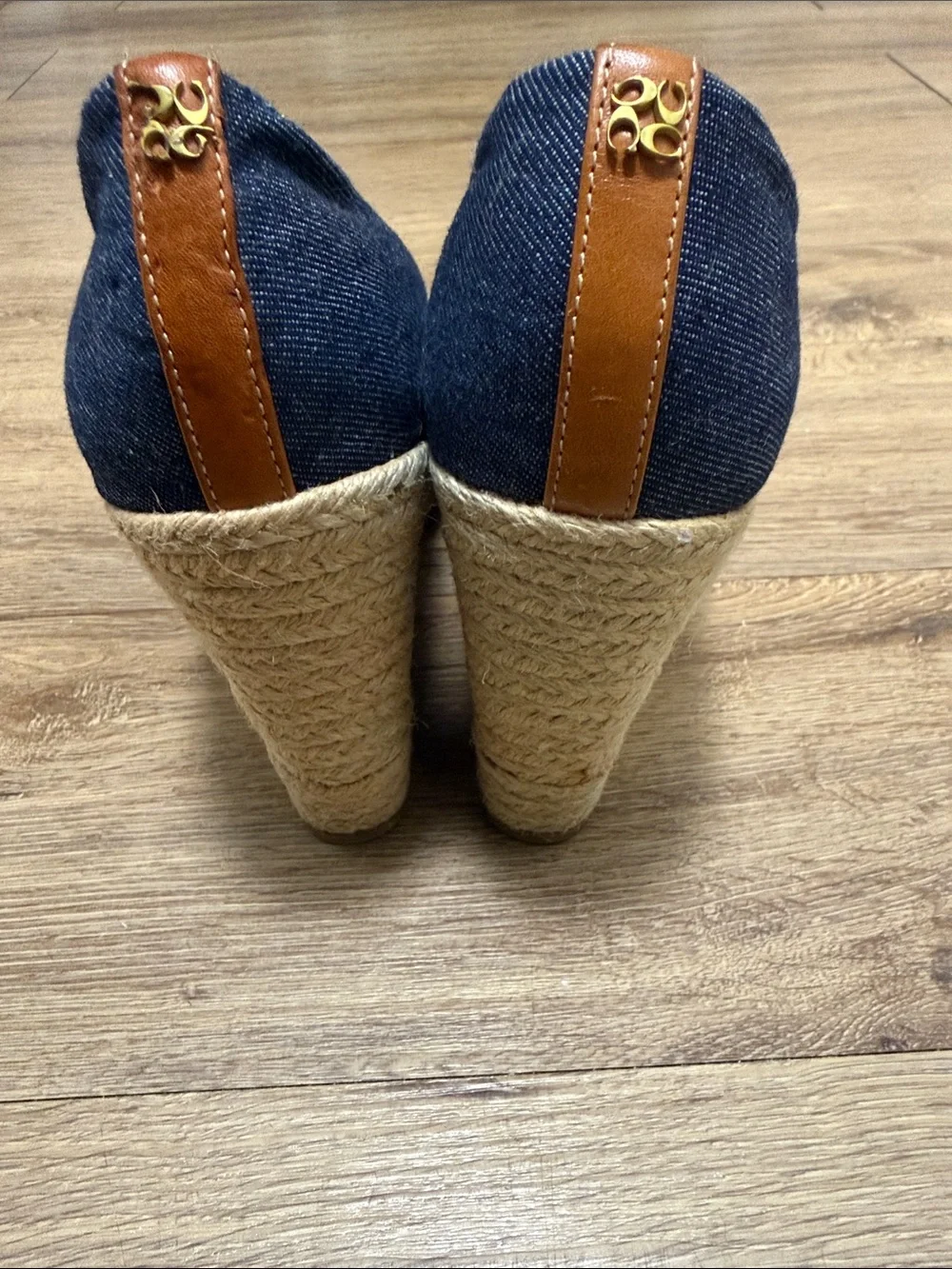 Coach women peep